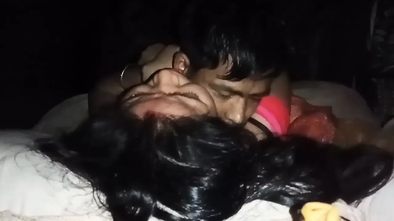 Indian local girl at home - FreePornVideo.SeX