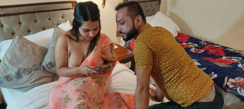 Supah red hot Indian couple goes on a honeymoon with full fulfillment 