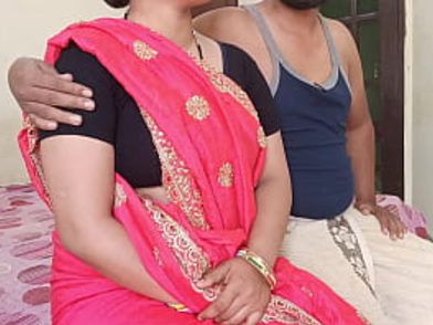 Alpana Bengalixxx shares a warm and warm homemade Hindi village wife act with her spouse