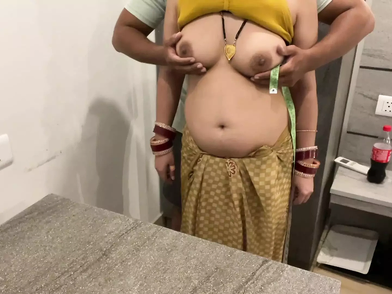 See Ne Dikhaya, the Indian Desi Cheater, get her choot pierced and bhabhi ravaged in a insane threeway